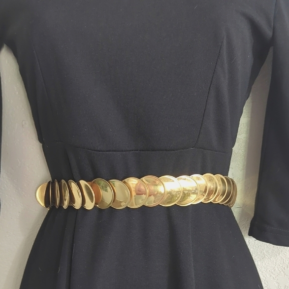 Vintage Stretchy Gold Tone Belt - Picture 1 of 6